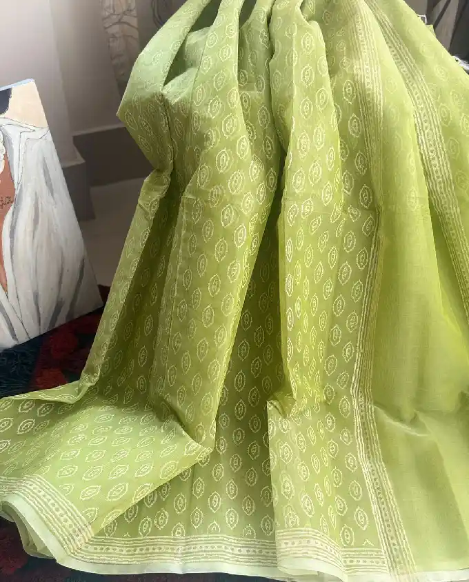 Awesome Semi Maslin with Blouse Piece #SM958 - Image 3